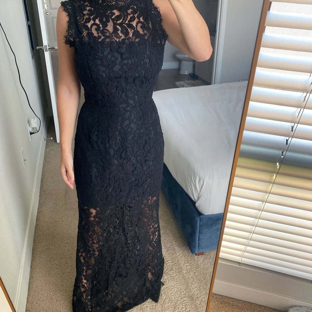 Gorgeous black lace long dress 💃🏼 - Picture 4 of 6